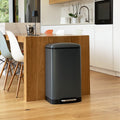 Poubelle de cuisine à pédale 40L Design GREENWICH Gris mat en acier Inox avec seau couvercle bombé