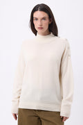 Jersey de cuello alto con joyas Baya - Blanco-botones plateados - Mujer