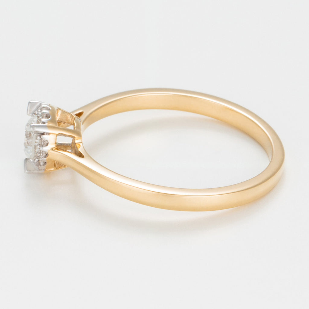 "Amoureuse 0.33" Ring, 0.30 ct/1 + 0.03 ct/12 - 750/1000 Yellow Gold