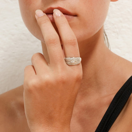 Bague "Jonc Lumineux" Diamant: 0,57ct/128 + 0,18ct/1