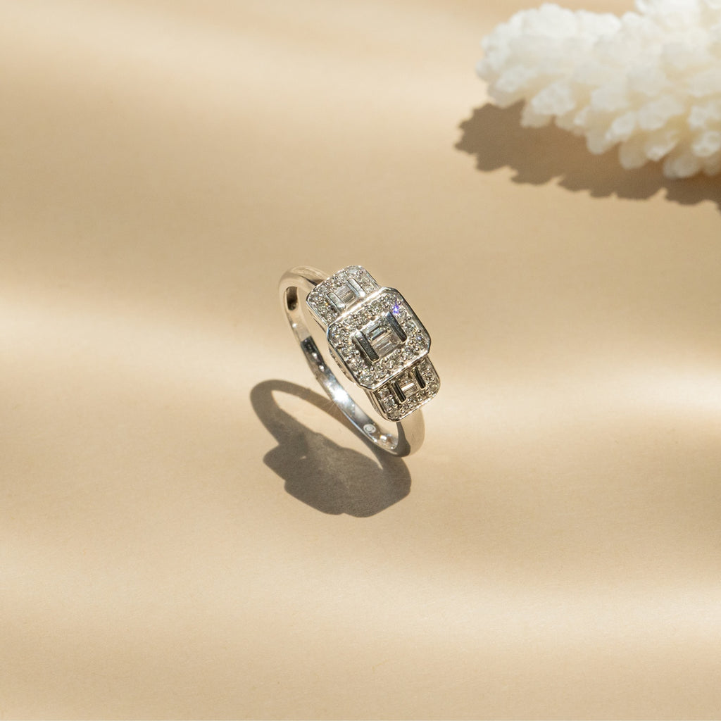 Bague "Les Princesses" Diamants : 0,25Ct/38 - Or Blanc