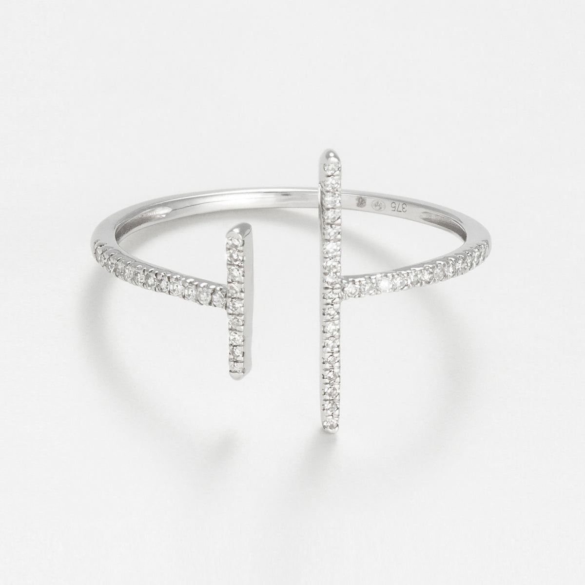 Ring "Parallèle Asymétrique" D0,1 ct/50