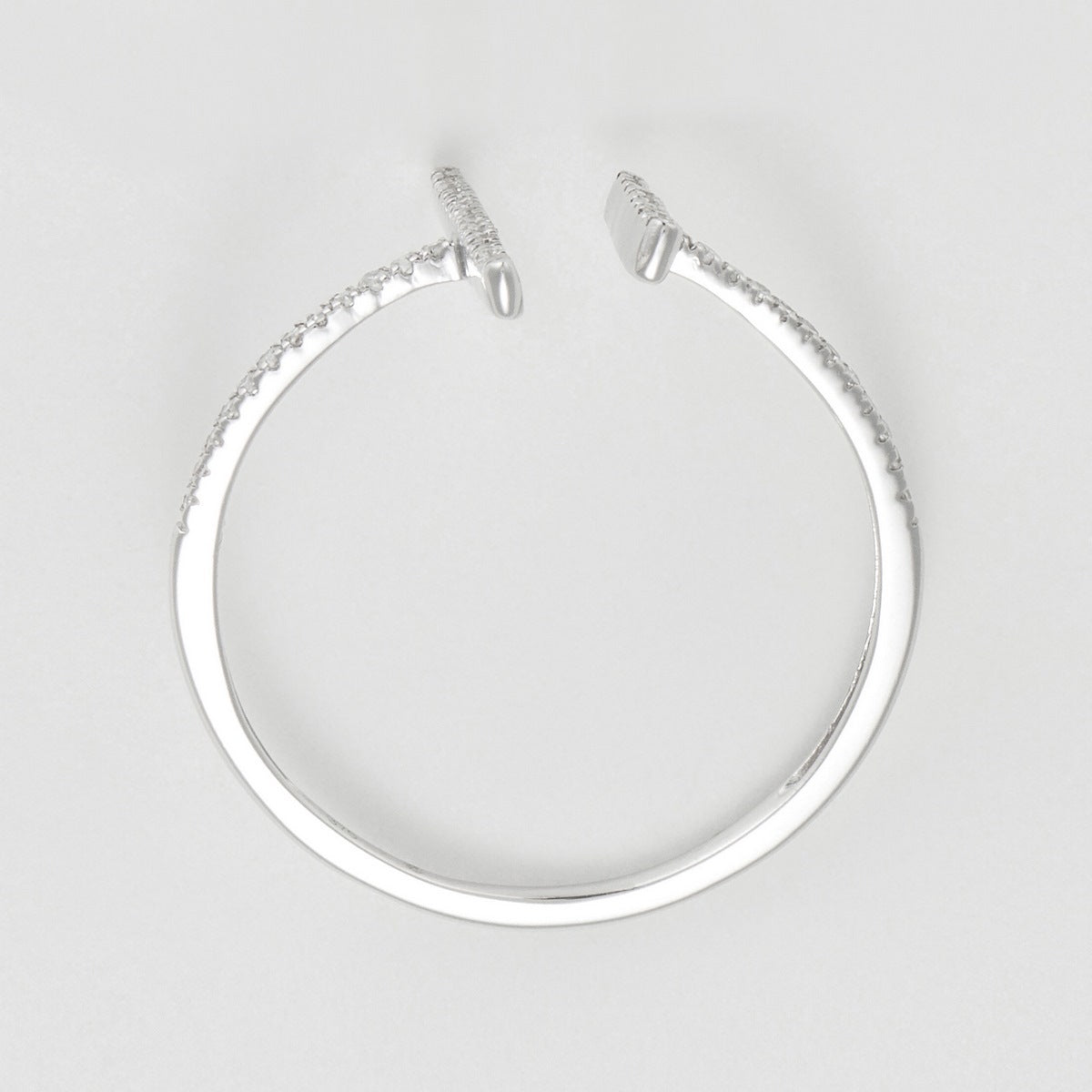 Bague "Parallèle Asymétrique" D0,1Ct/50 - Or Blanc