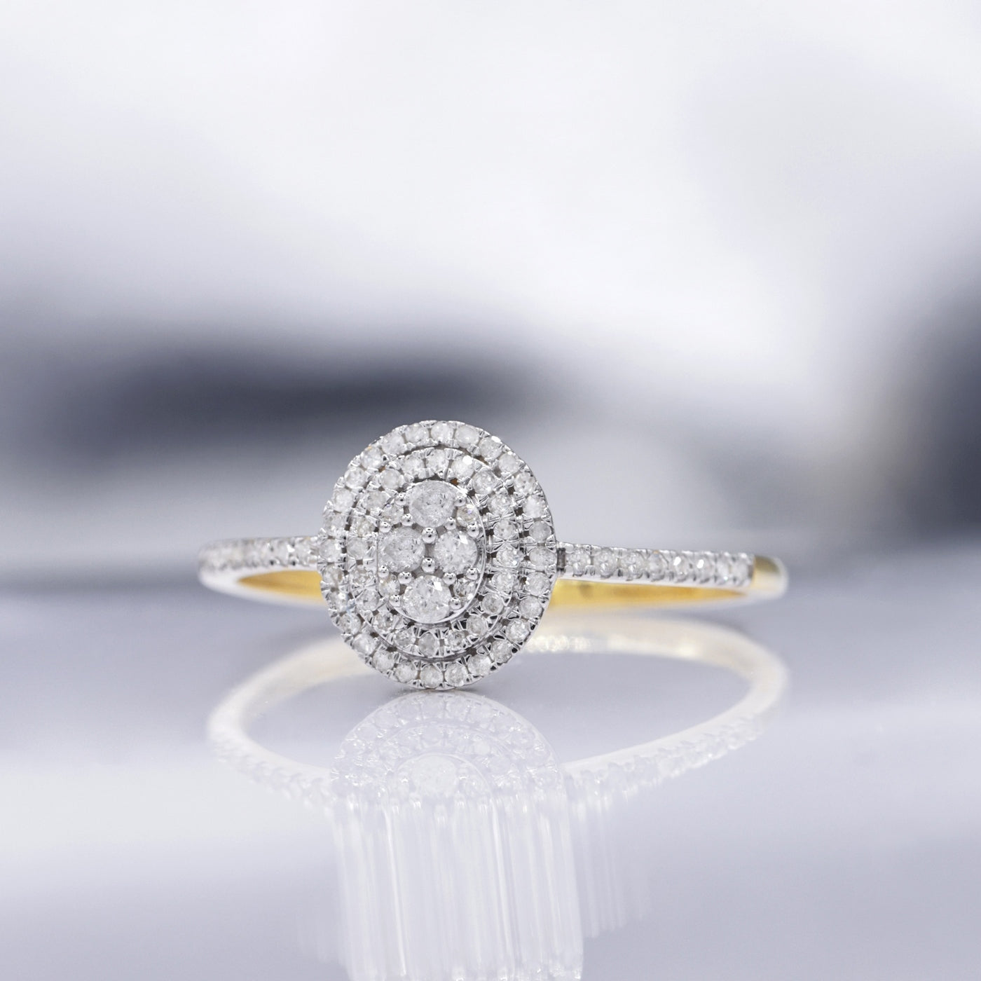 "Beauty Queen" Diamond Ring 0.20/72 - 375/1000 Yellow Gold