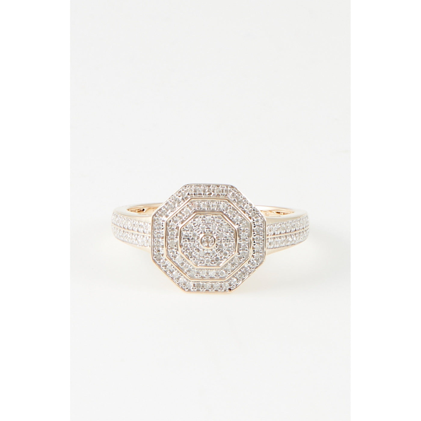 Anillo "Romance" Diamantes 0.22/123 - Oro Amarillo 375/1000