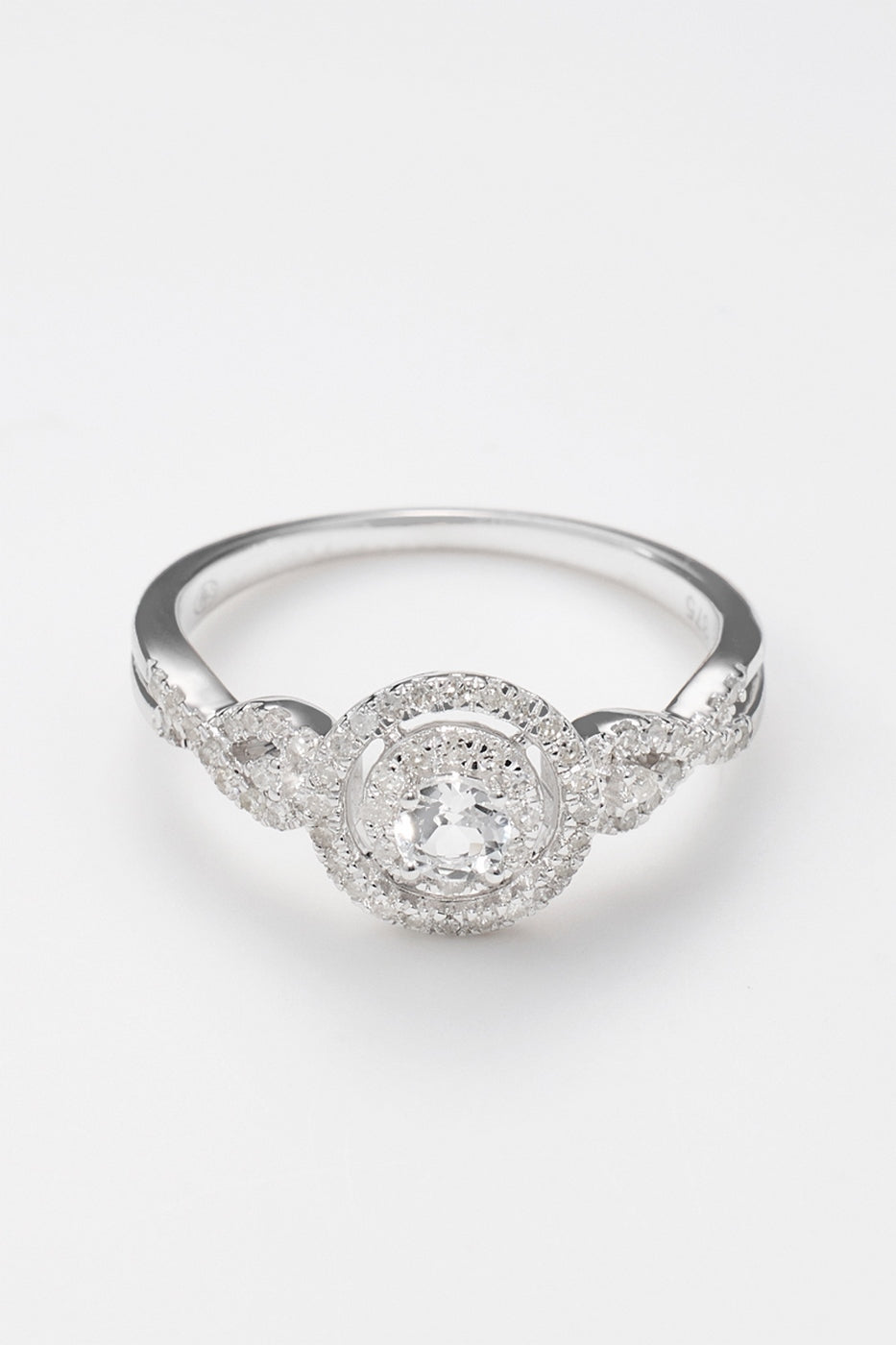 Anello "Divino" D0,25/66 Wt0,179/1 - Oro bianco 375/1000