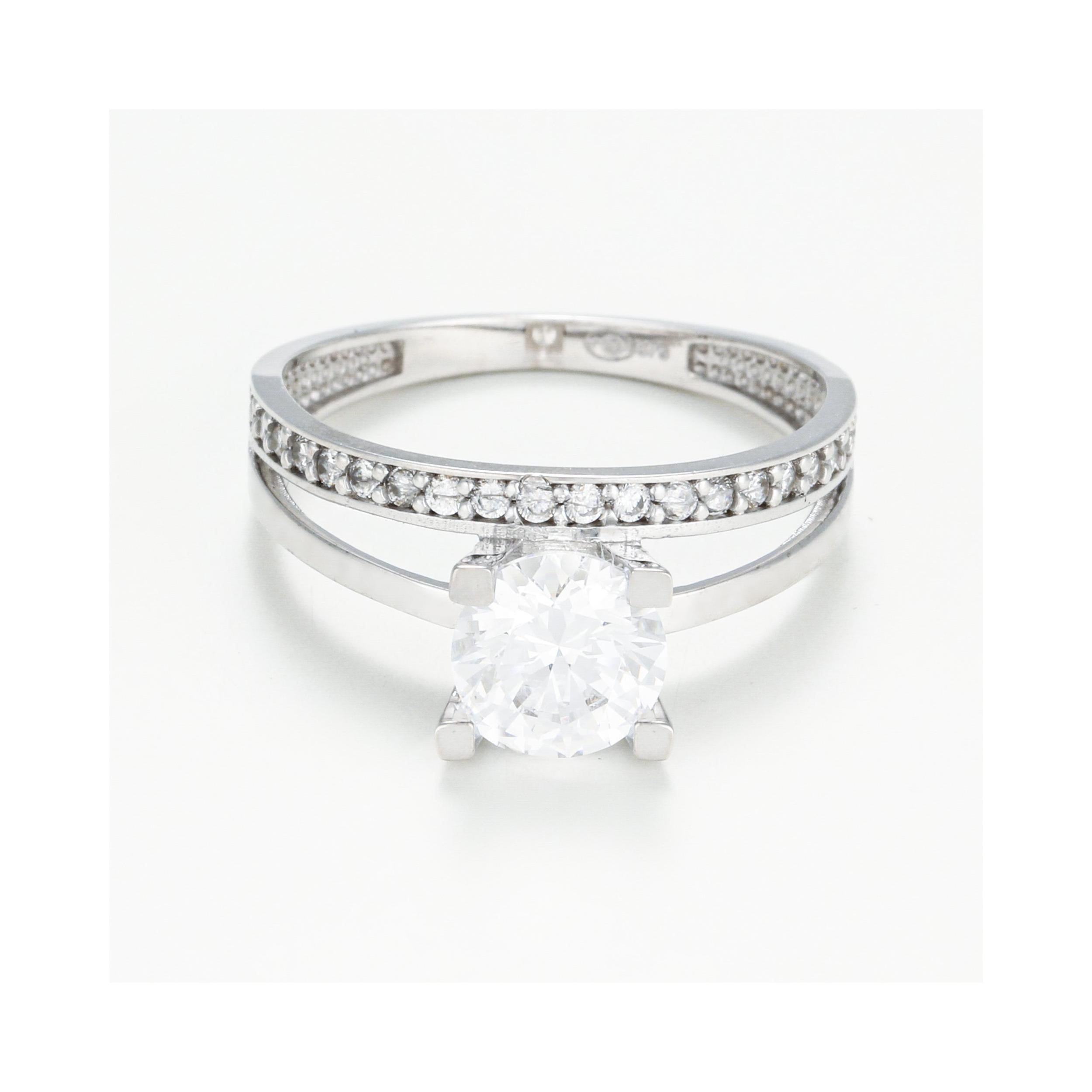 Bague "Majestueuse" Or Blanc 375/1000 Et Zirconium