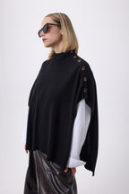 Poncho med knappar F Becky - Svart - Dam