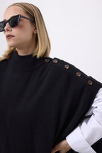 Poncho med knappar F Becky - Svart - Dam