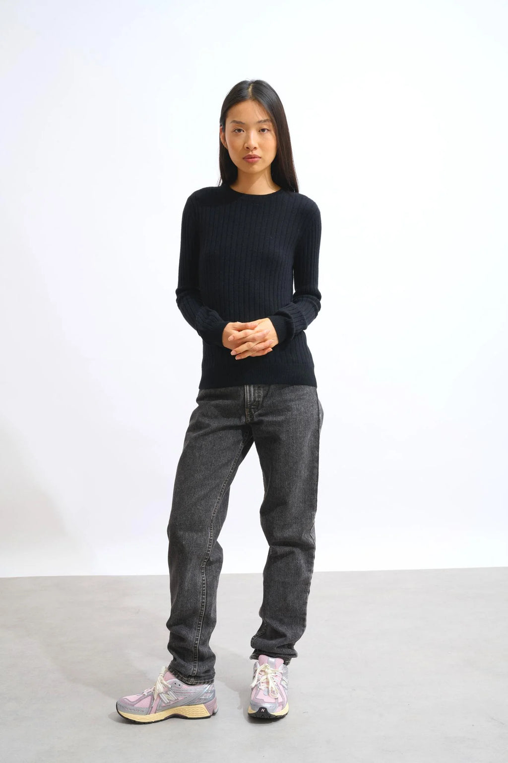 Round-Neck Jumper - Bella - Black