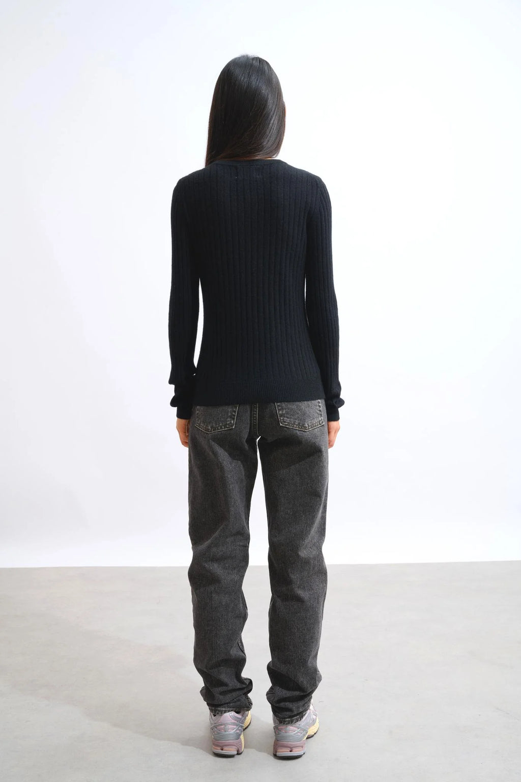 Round-Neck Jumper - Bella - Black