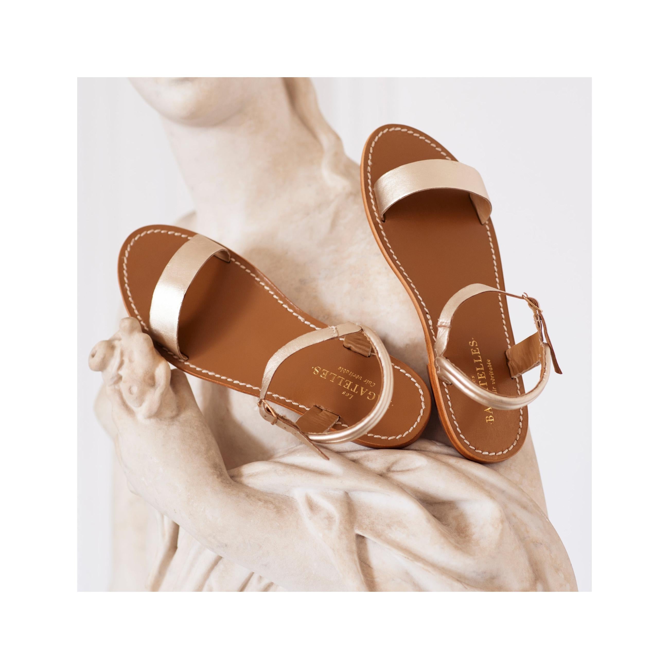 Alaia Sandals - Platinum