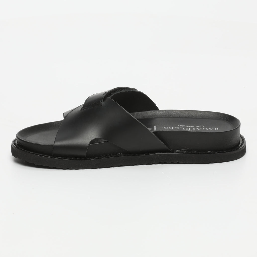 Manuela Sandals - Black