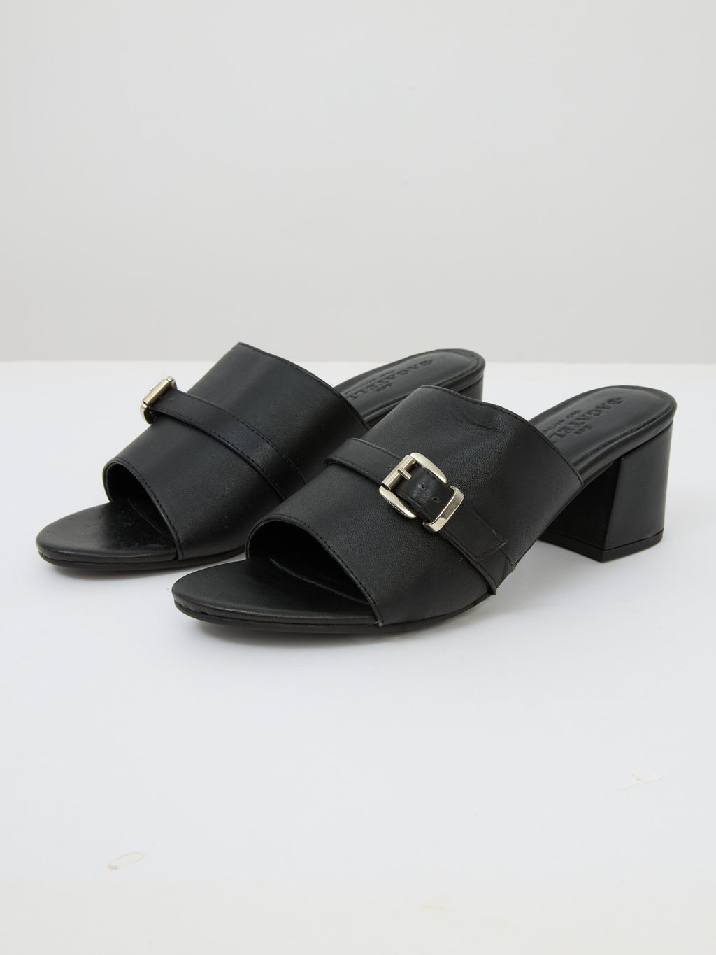 Xerra Sandals - Black