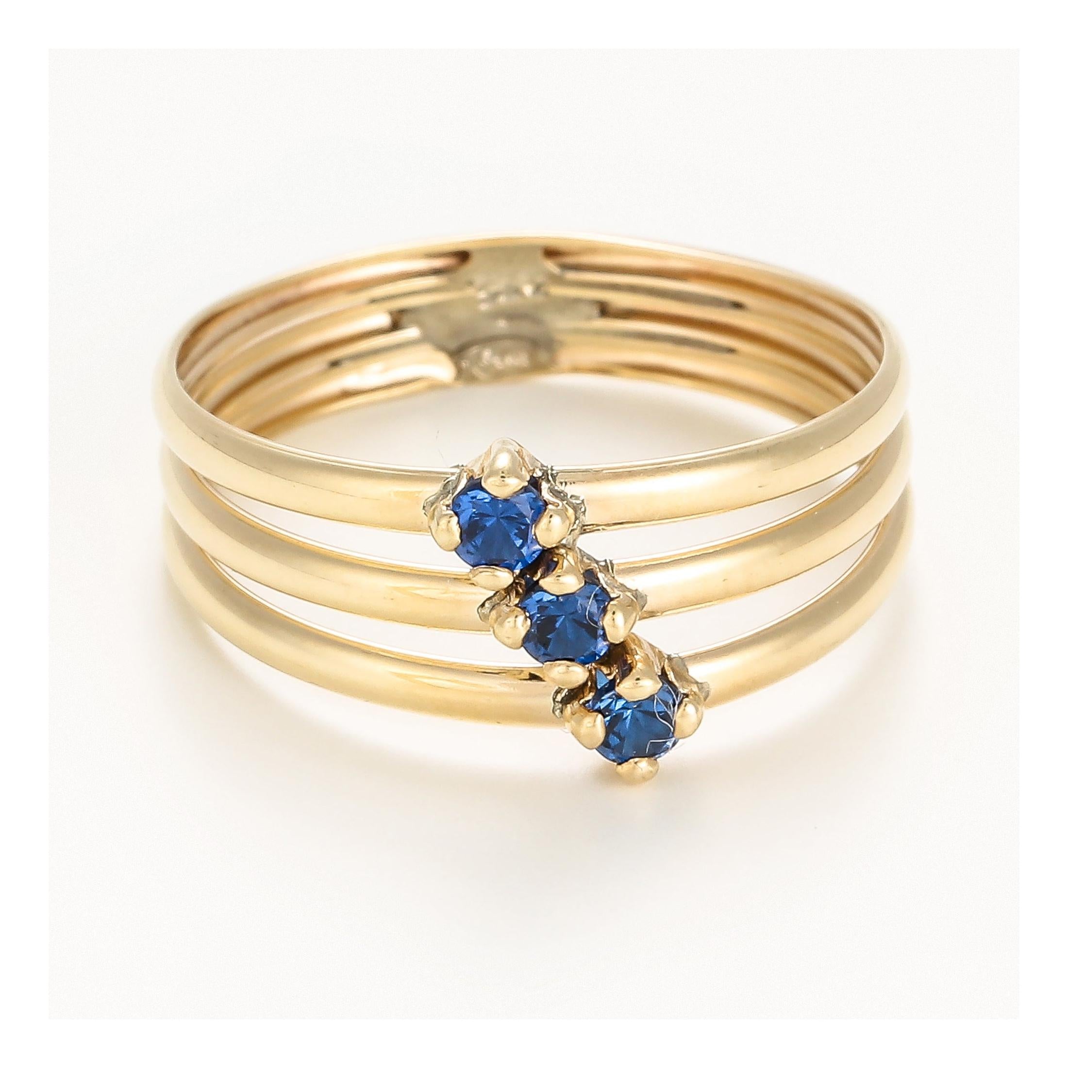 Bague " Abbie Zirconium Bleu " Or Jaune 375/1000 Et Zirconium