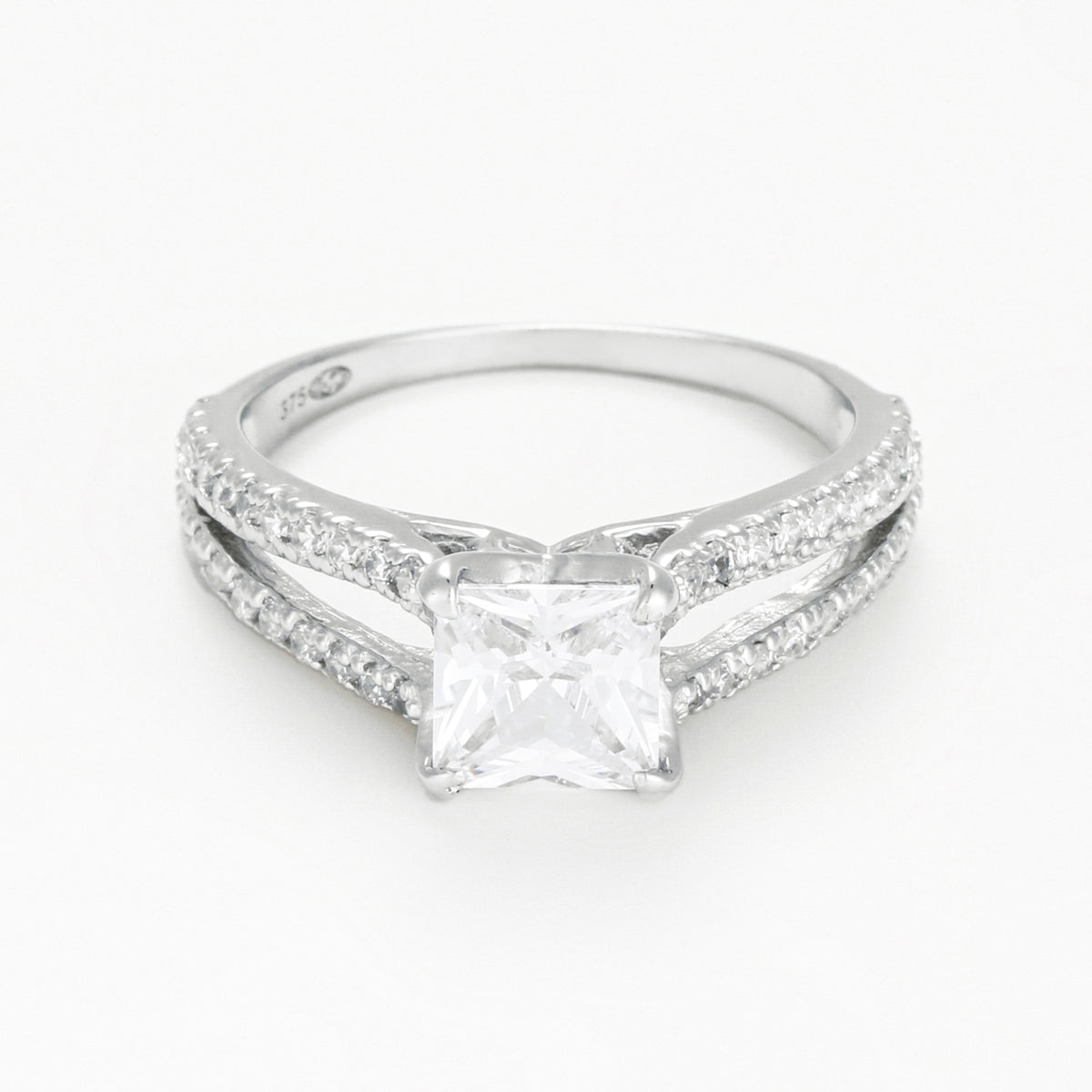Bague "La Merveilleuse" Or Blanc 375/1000 Et Zirconium