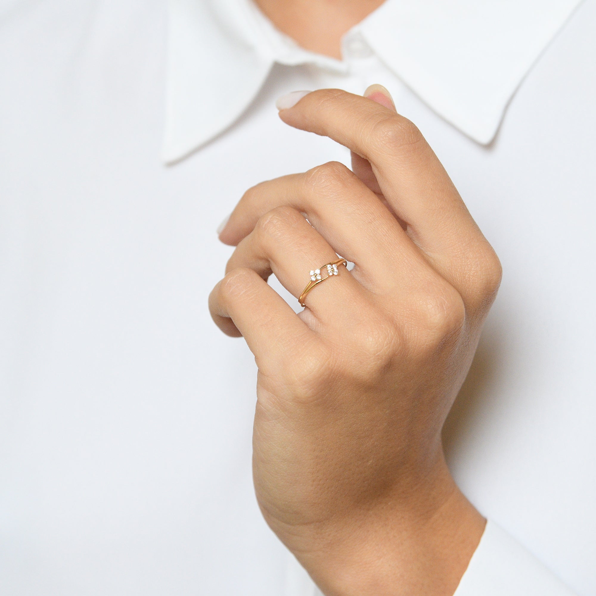 "Rencontre Florale" Ring - 375/1000 Yellow Gold