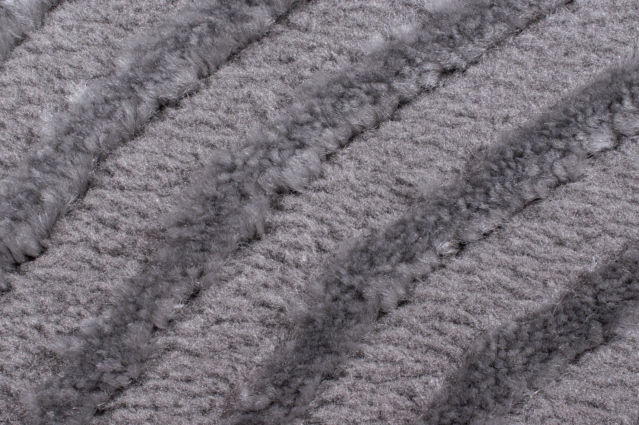 Alfombra con motivos geométricos en pelo en relieve gris: BIA159GRI BIANCA