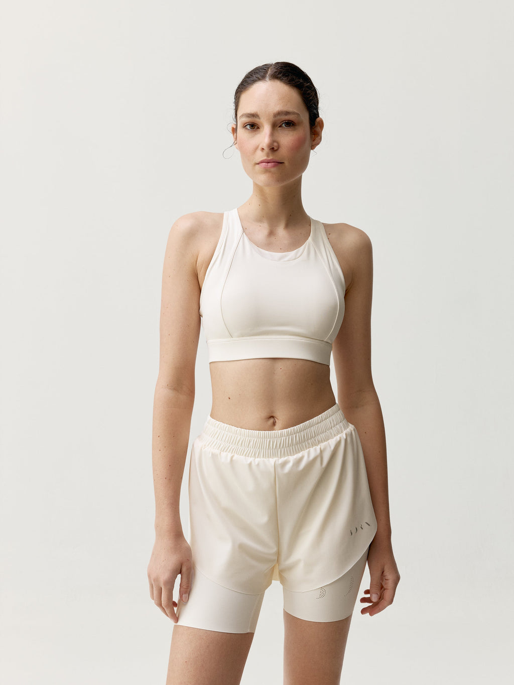 Short Bikila - Tiza Blanca - Mujer