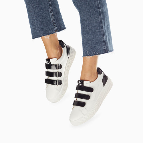 Zippered sneakers blanc with black patent velcro and spotted black back Woman Vanessa Wu 