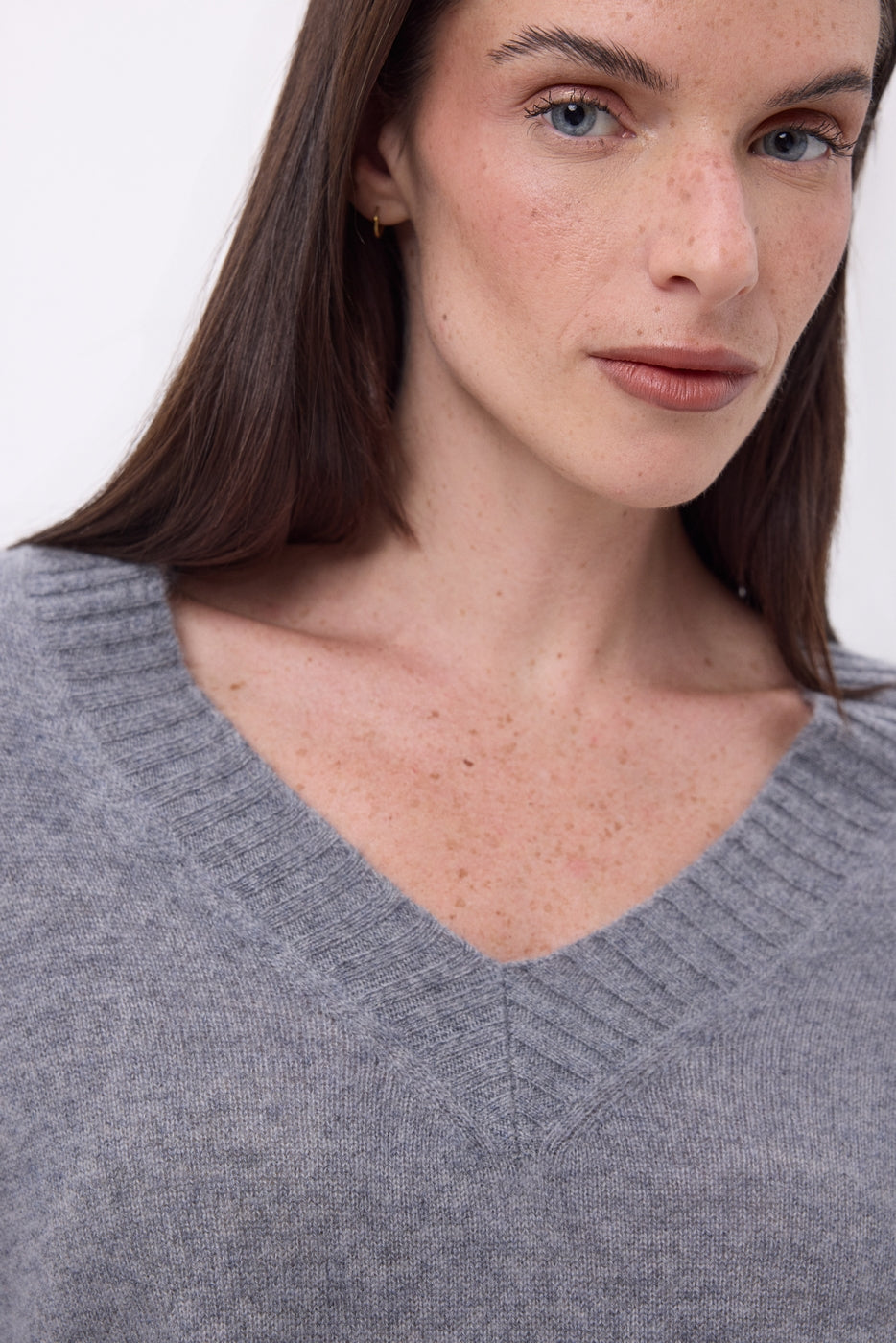 Jersey oversize de cuello en V de canalé grueso Blind - Gris oscuro - Mujer