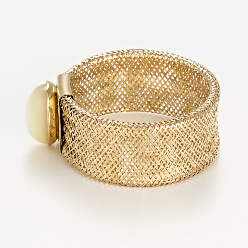 Bague " Nacre Flamboyant" Or Jaune 375/1000