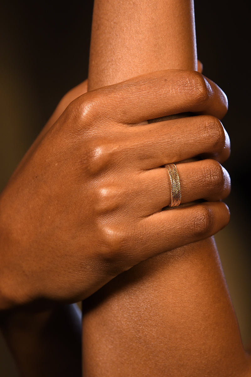 Ring "  Vico Scintillant 5 Mm" Yellow Gold 375/1000