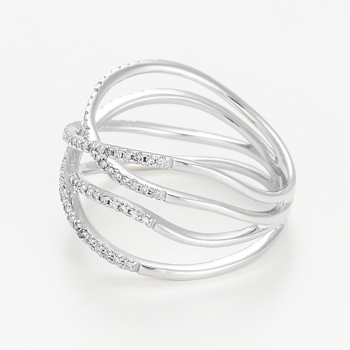 "Luminous Interlacing" Ring - 375/1000 White Gold