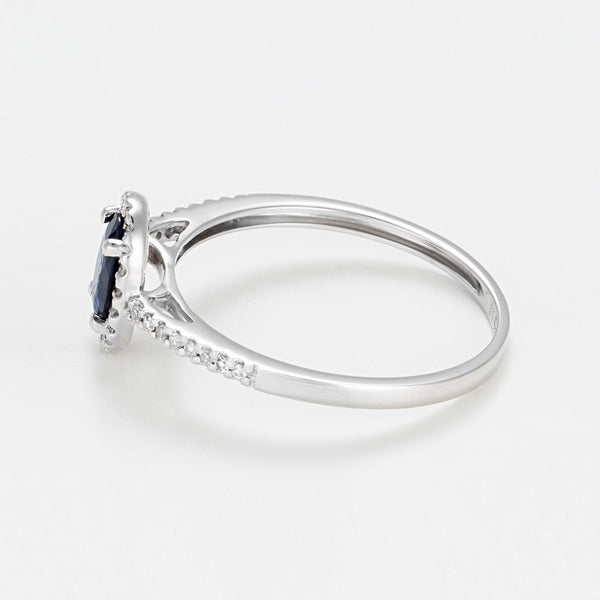 Diamanta – Anello "Royal Blue" Diamanti 0,1/32 Zaffiro 0,74/1, anello in oro bianco con zaffiro blu e diamanti, vista di profilo