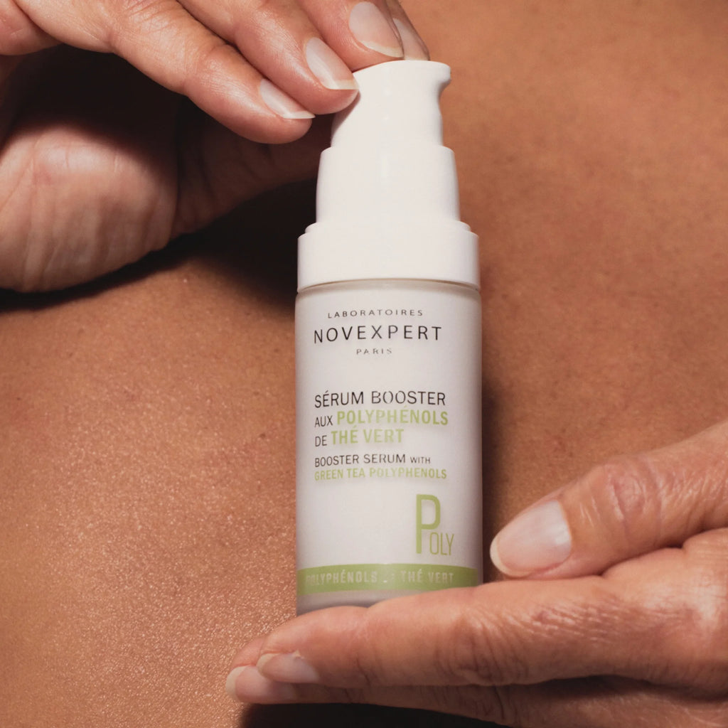 Booster-Serum gegen Pigmentflecken mit Grüntee-Polyphenolen