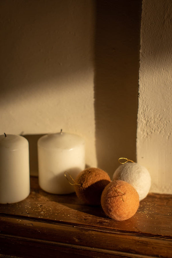 Ask med 6 julgranskulor – Harmonie Blush