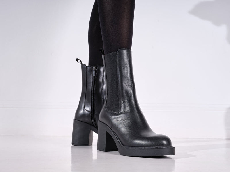 British Passport - Botas Chelsea con tacón - Negro - Mujer