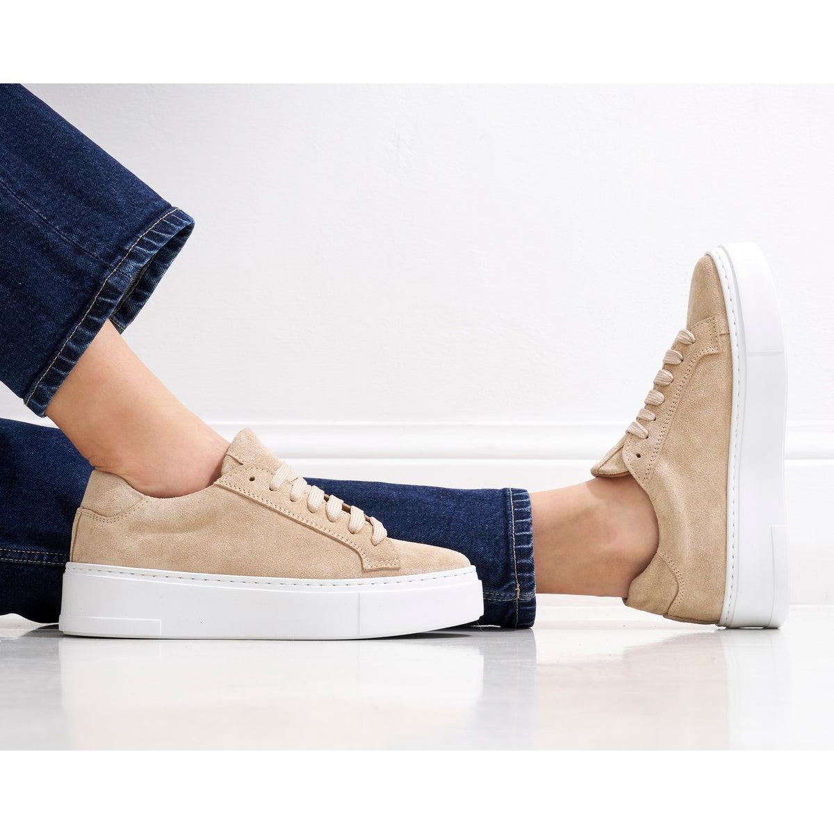 Zapatillas con Cordones Clásicas - Beige - Mujer
