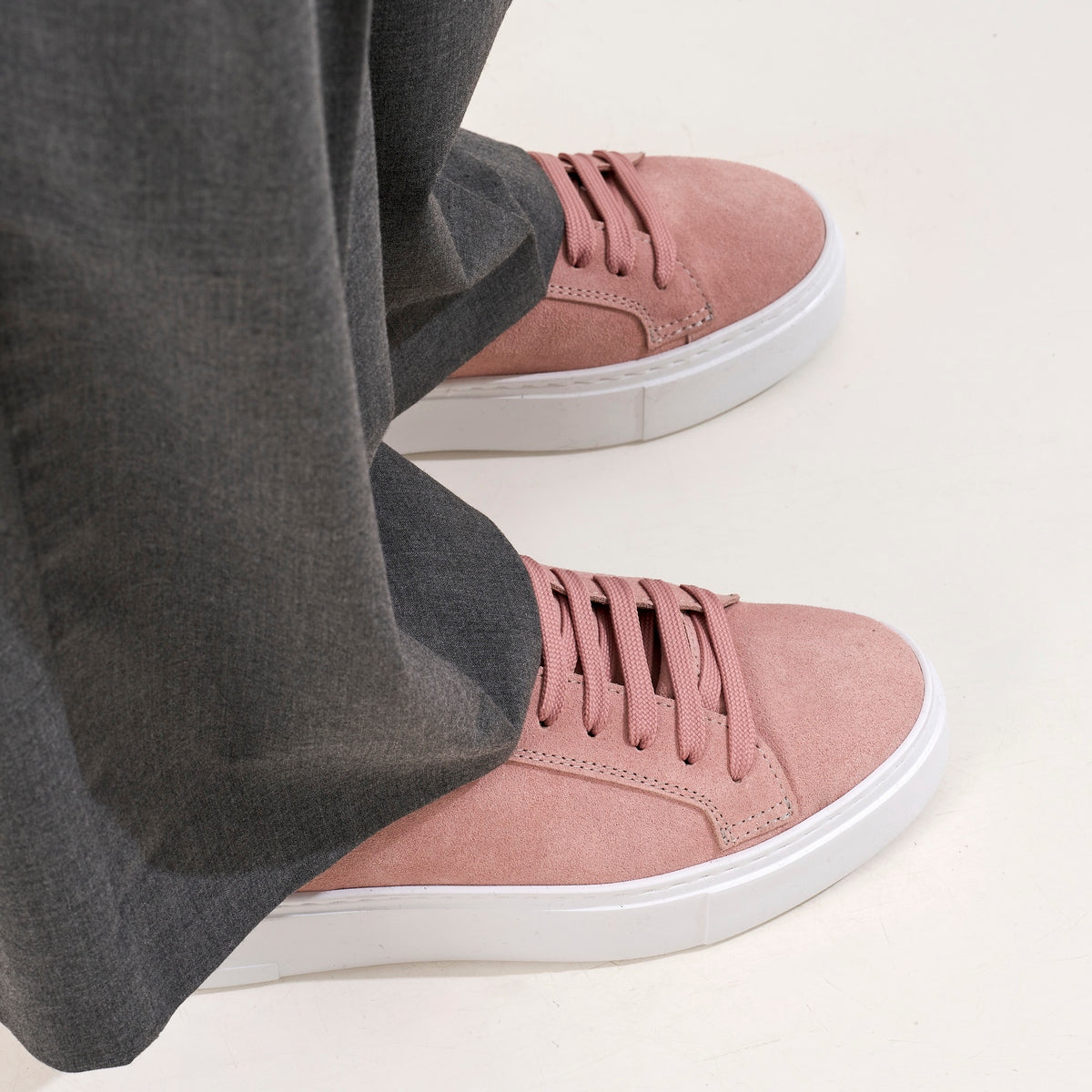Classic Lace-Up Trainers - Pink - Women