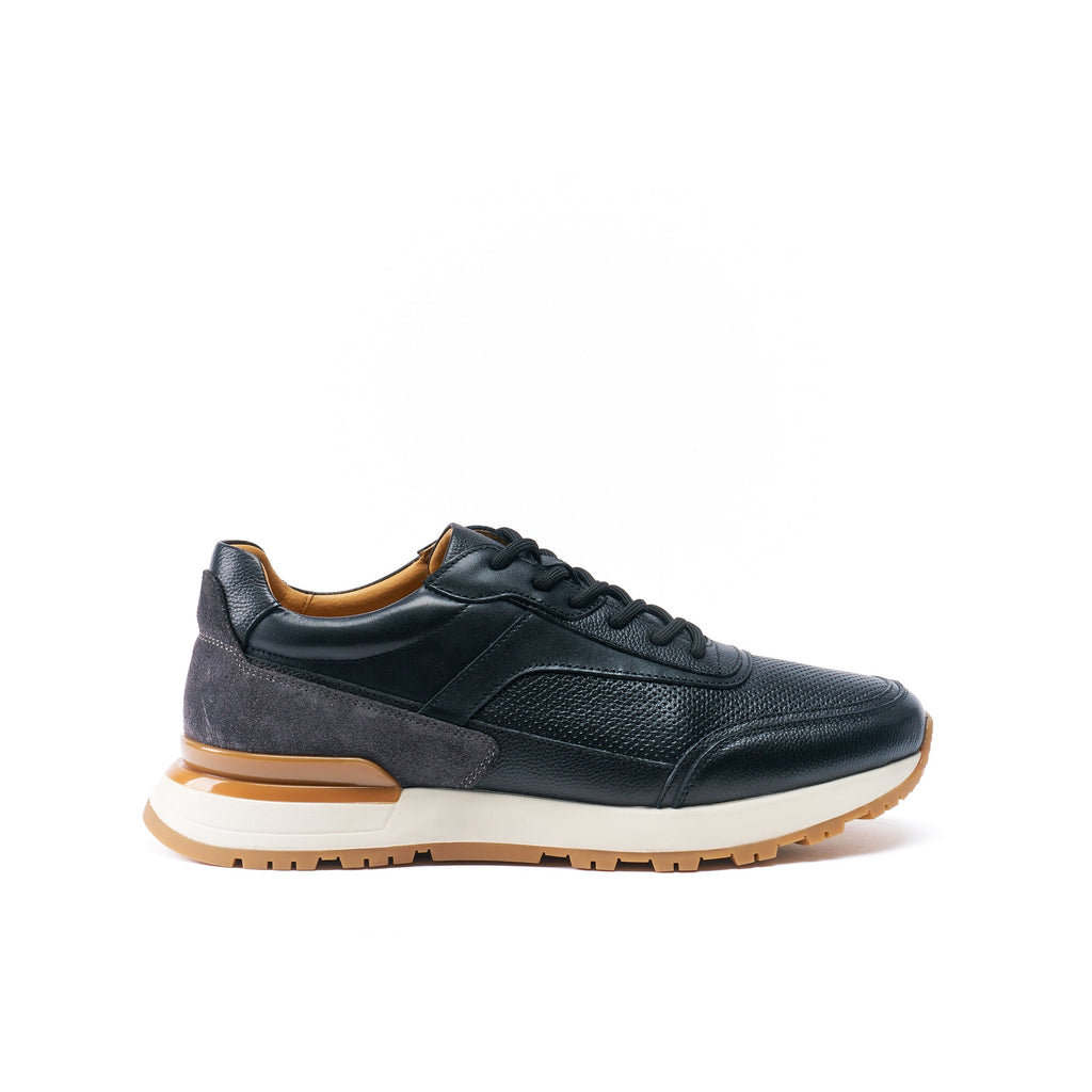 Trainers - Black - Men's