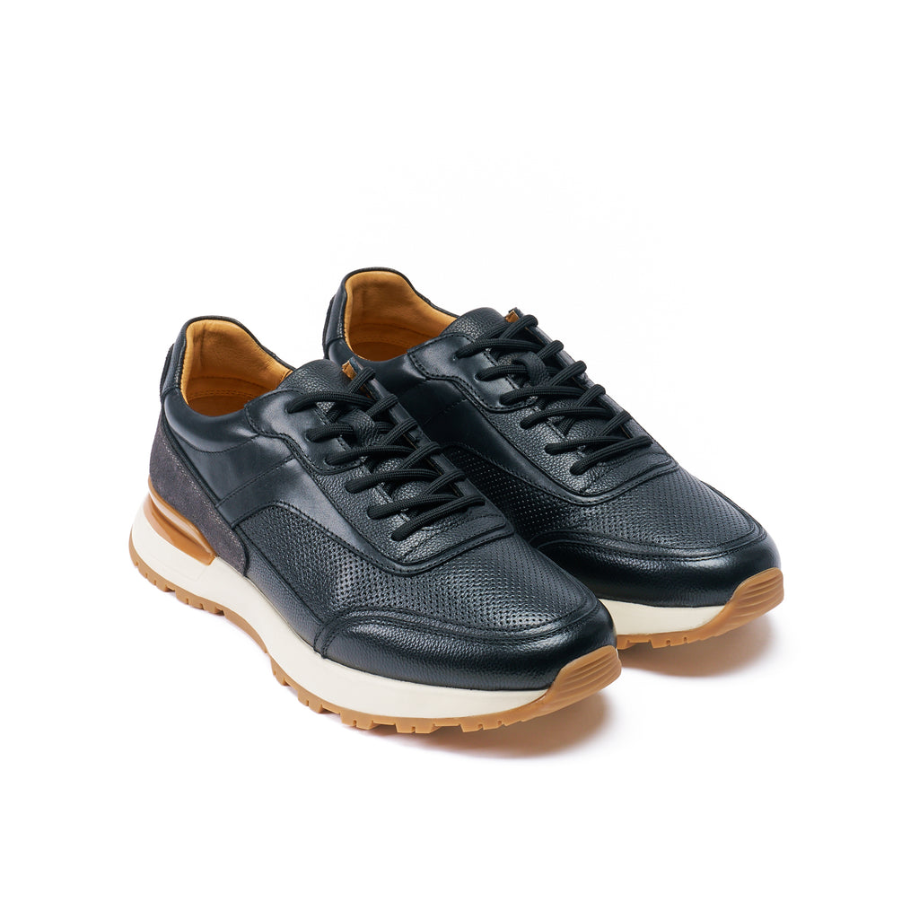 Trainers - Black - Men's