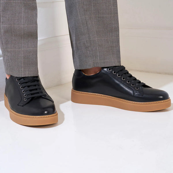 Zapatillas clásicas con cordones - Negro - Hombre