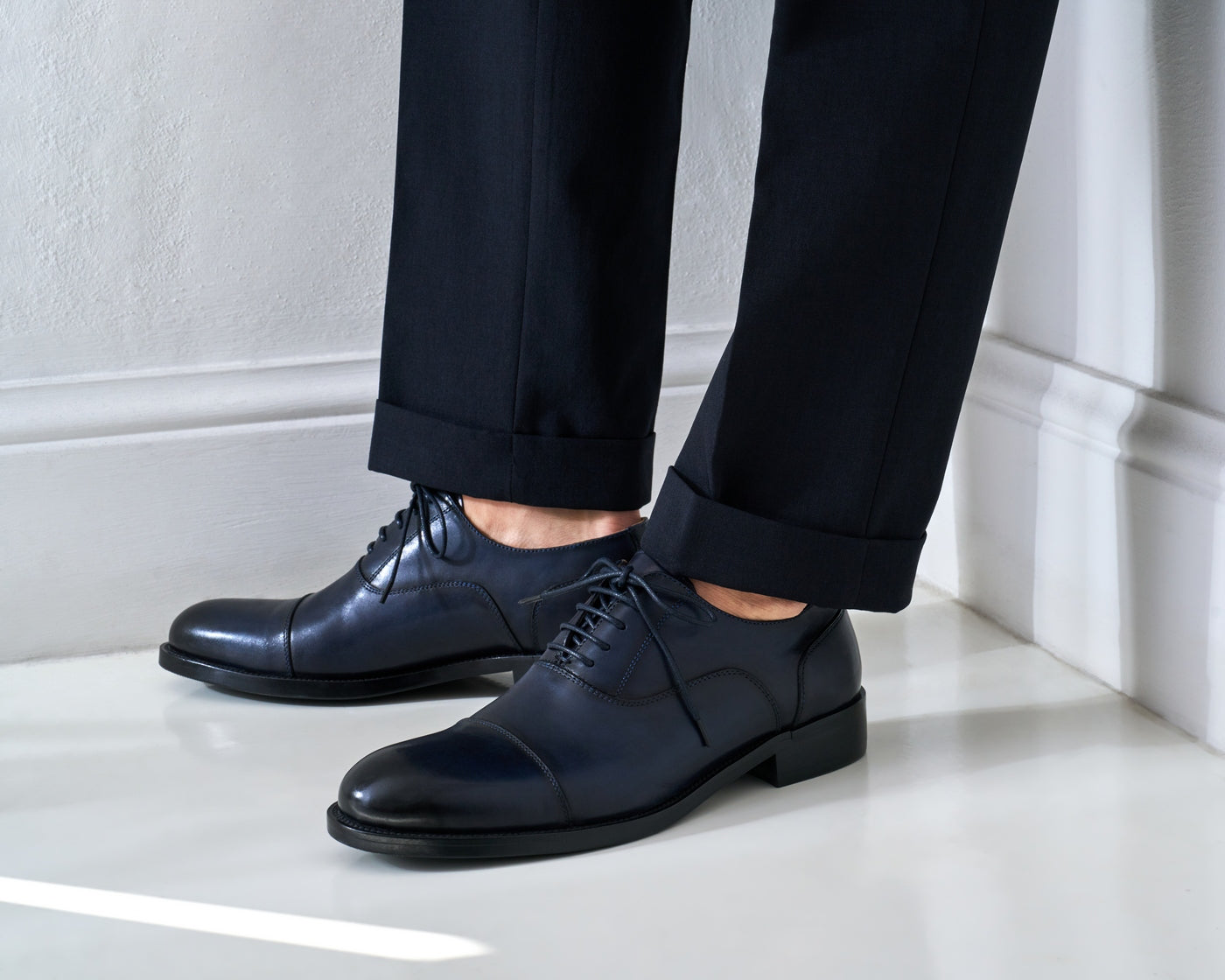 Straight-Toe Oxford - Navy Blue - Men's