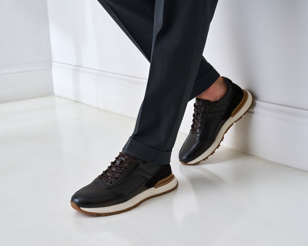 Trainers - Dark Brown - Men