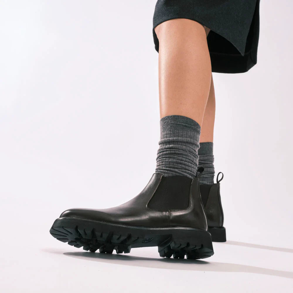 Chelsea Boots - Black - Women