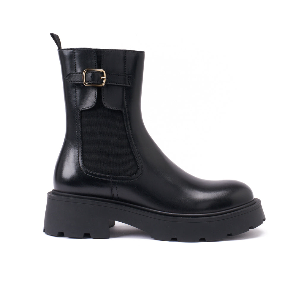 Chelsea Boots - Black - Women