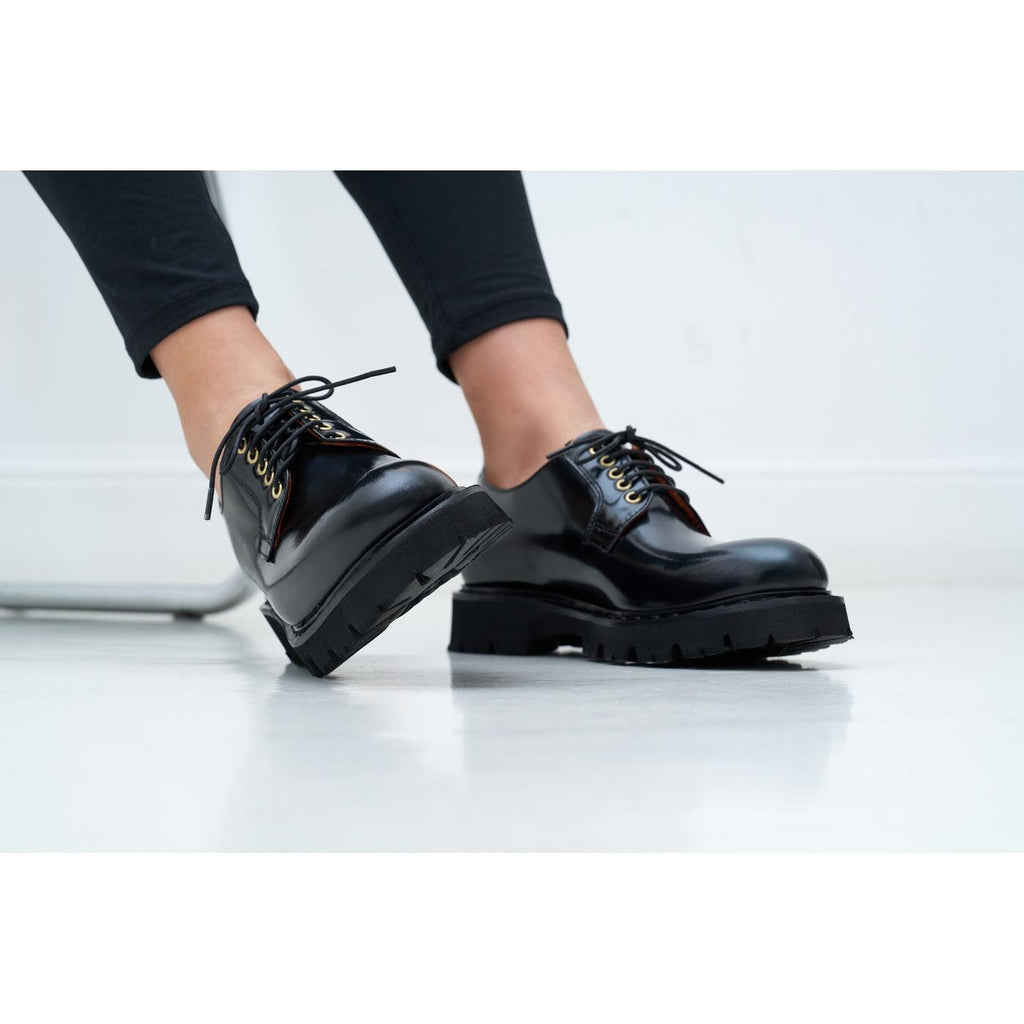 Derby Negras - Mujer