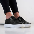 Zapatillas Wing Tip Negras - Mujer