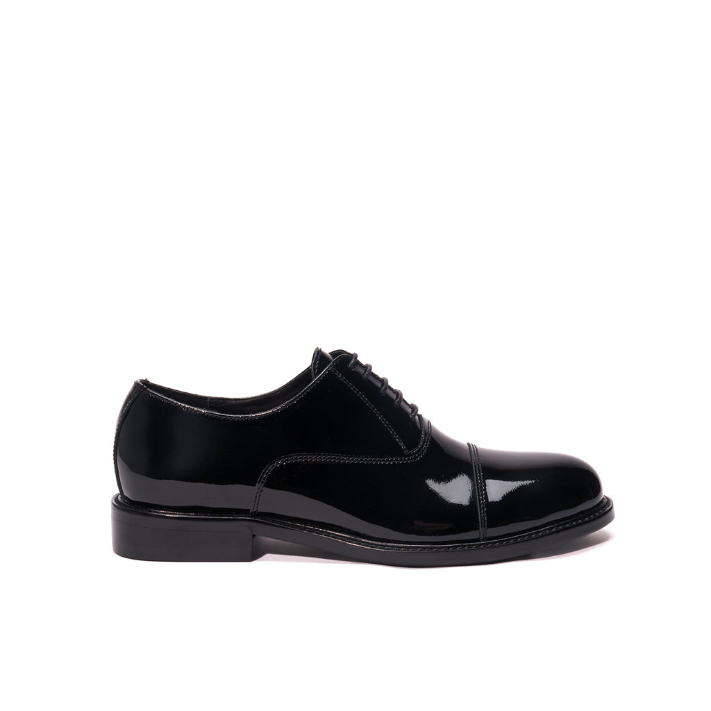 Oxfordskor Cap Toe - Lackat läder Svart - Dam