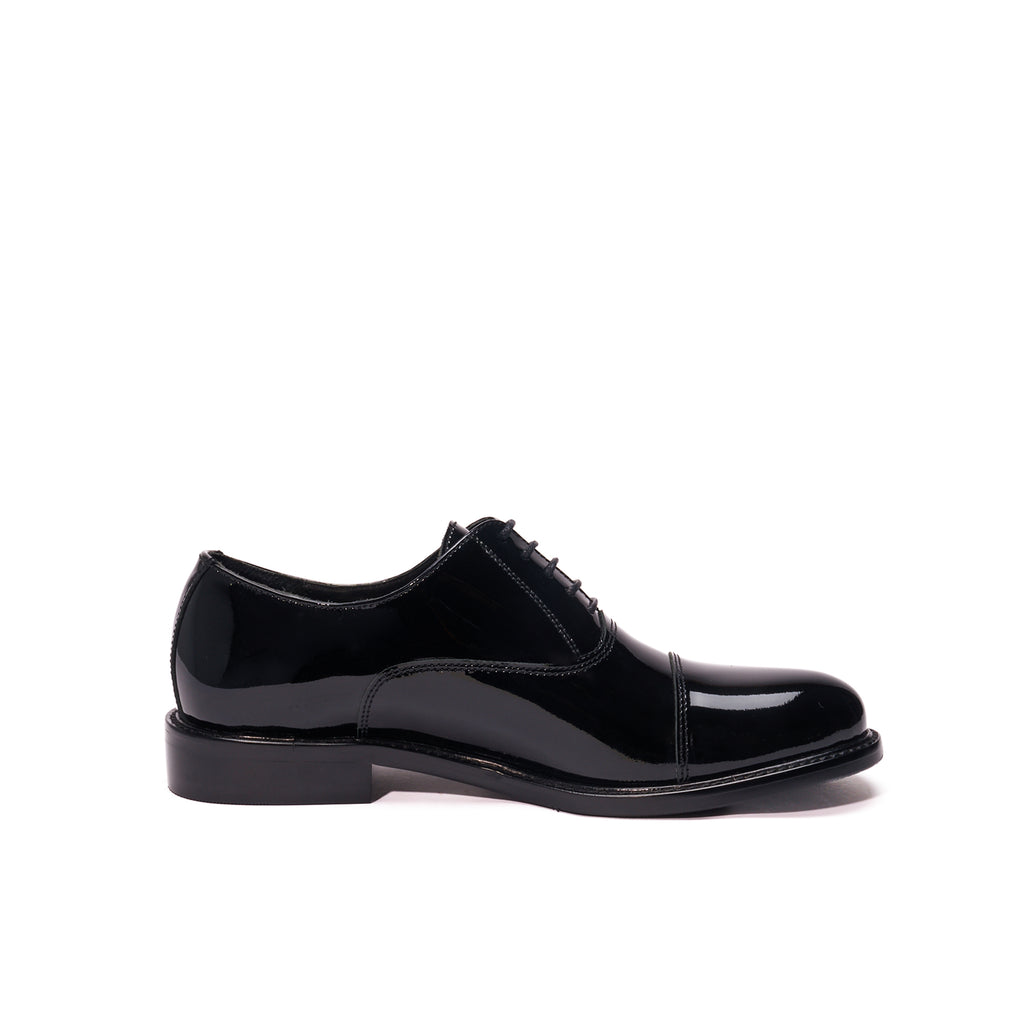 Oxfordskor Cap Toe - Lackat läder Svart - Dam