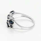 Anillo "Zafiro Floral" Oro Blanco 375/1000 - Oro Blanco 375/1000