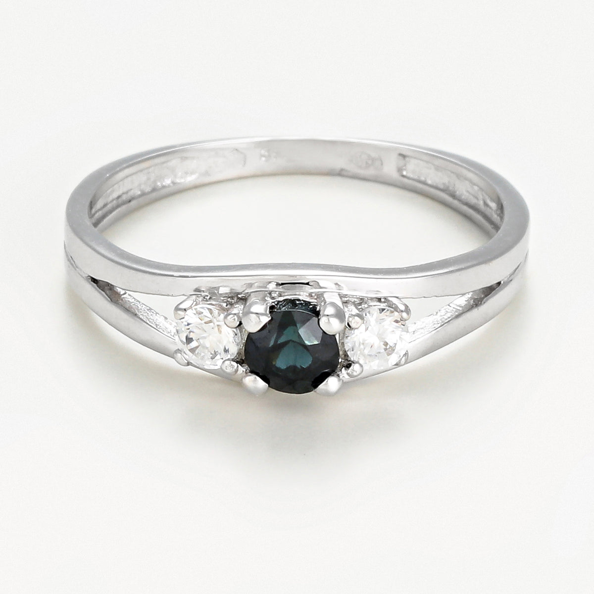 Bague " Marine" 3,7Ct/1 Or Saphir Et Blanc 375/1000