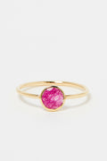 “Aliyan” Red Jade Ring, 375/1000 Yellow Gold