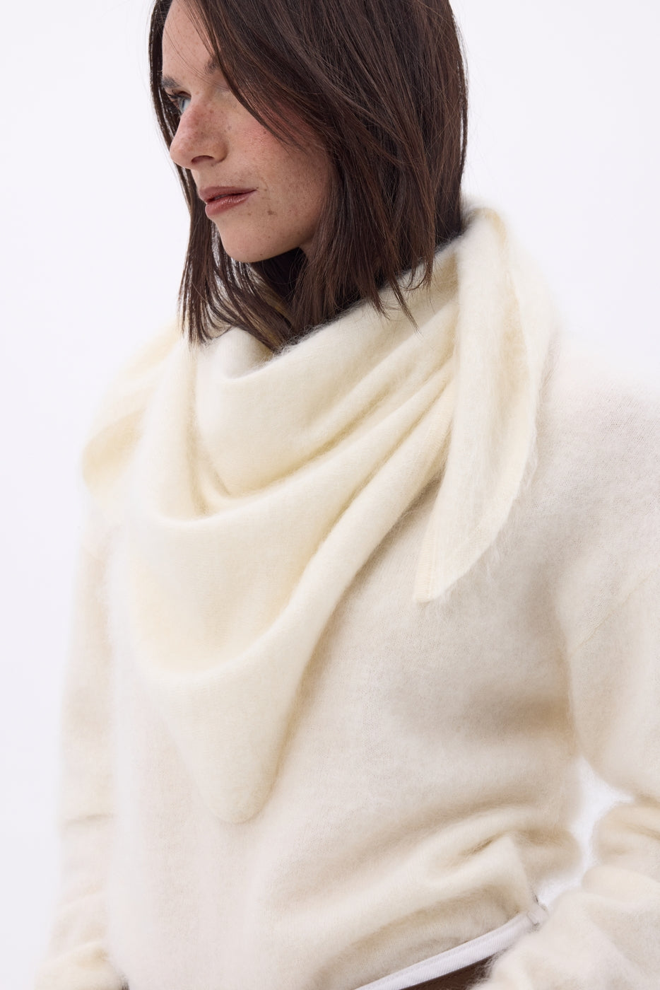 Bandana triangolare oversize – Cashmere spazzolato Brea - Bianco - Donna - 100% Cashmere spazzolato