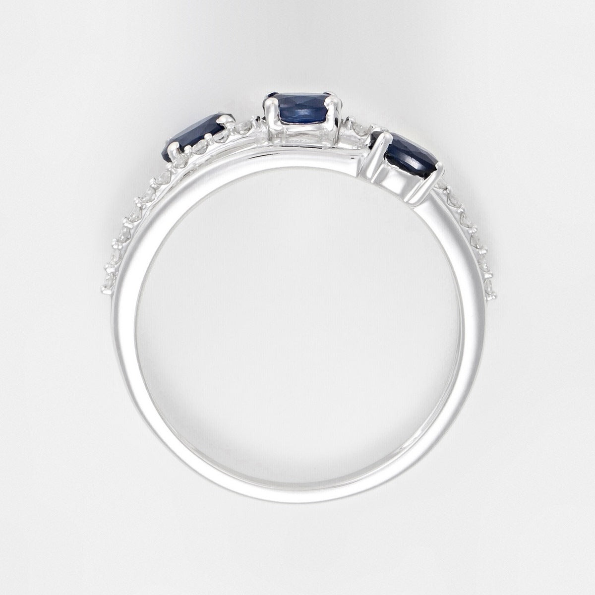 Anillo "Trío De Zafiro" D0,09Ct/20 + Zafiro0,69Ct/3